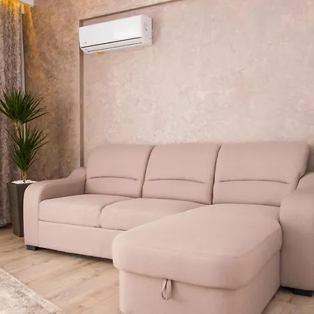 Golden Shell Mamaia Nord Apartamento *